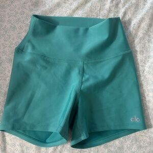 Alo shorts